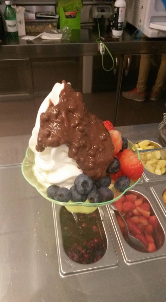 A much deserved frozen yoghurt in Monterosso...
